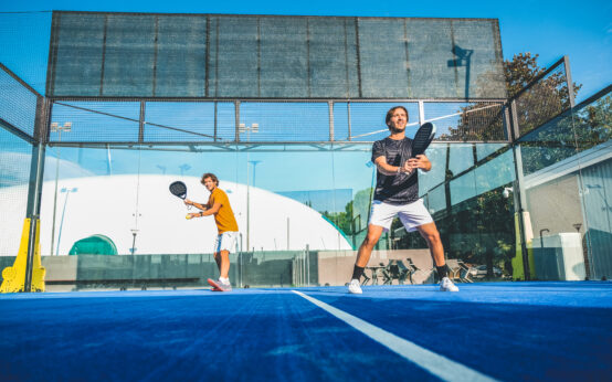 Kenapa Semua Orang Mulai Main Padel Tenis?